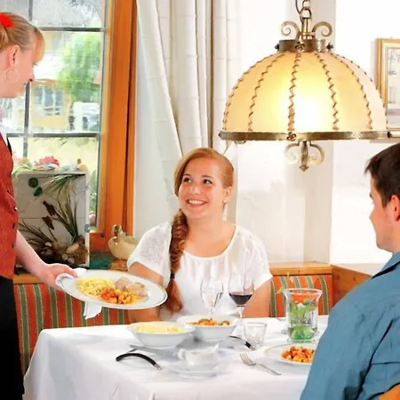 Landgasthof Schwanen Hotel 3*